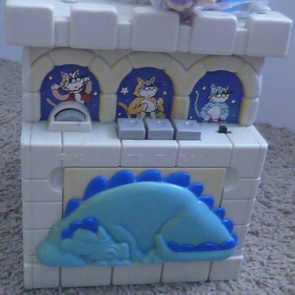 Vintage Lullaby Luv Musical Projector Mother Goose Cassette Player - Picture 1 of 12